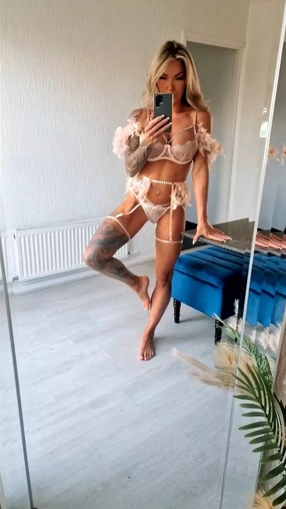 I wish i were at your place posted by Penny_Pink