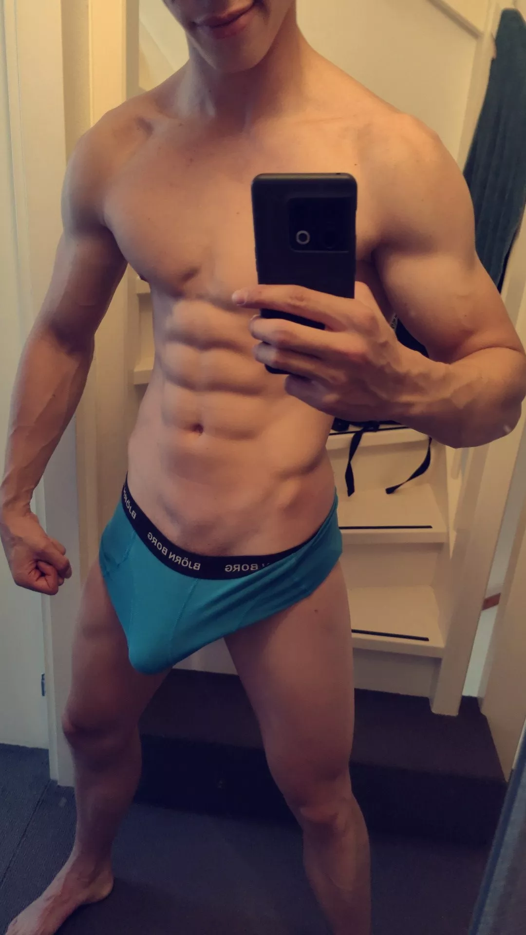 Post gym pumps are always the hardest ;) posted by OwCo010