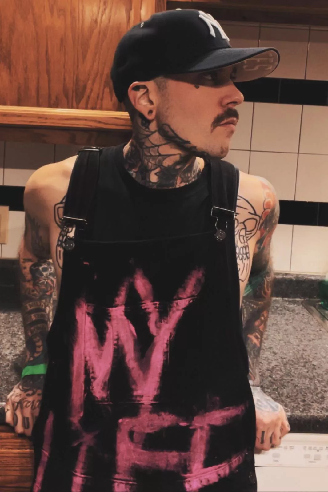 Someone talk to me I’m lonely.. posted by Criminal-JRoc