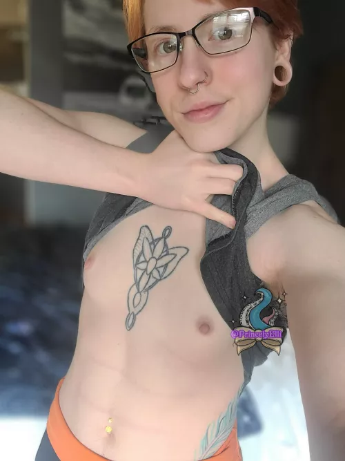 Wanna workout? 😉 by FoxyElliot