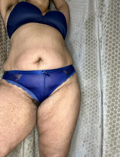 Would you fuck a chubby girl with a phat hairy pussy like mine? by Livvy-Lost