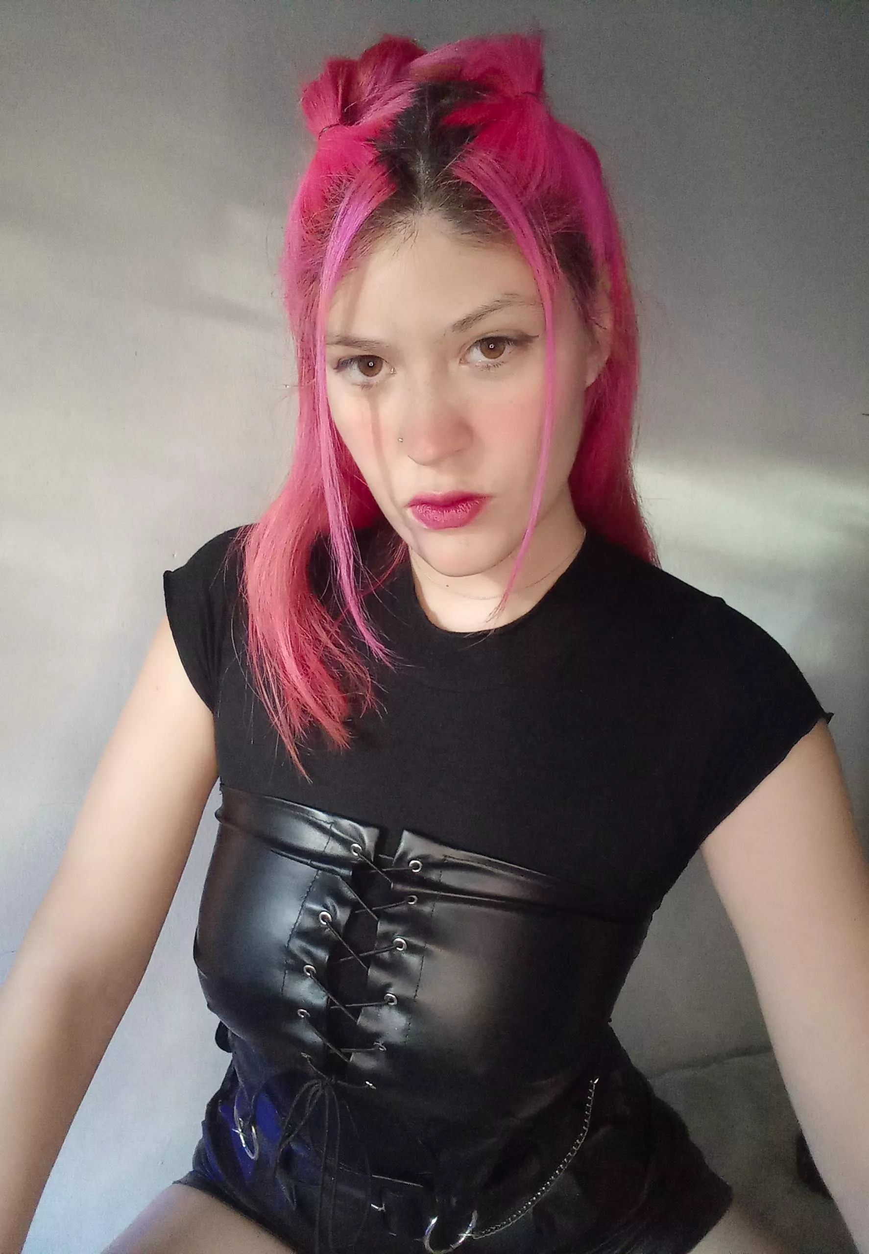 Yeah, I would accept your date but then you have to serve me all night long. Wdyt? posted by Justblossomxxx