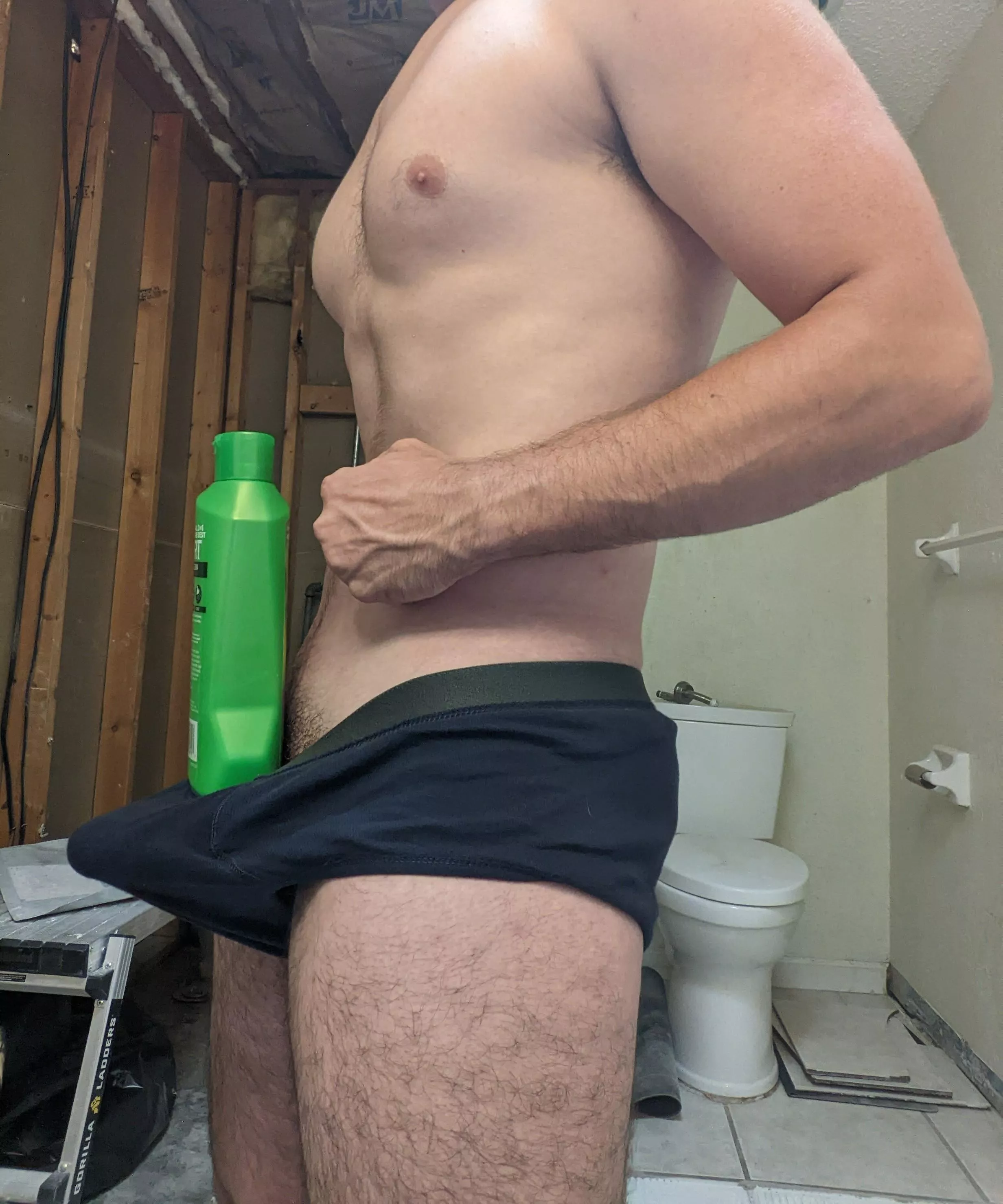 19 virgin needs to fuck posted by Commercial-Topic-473