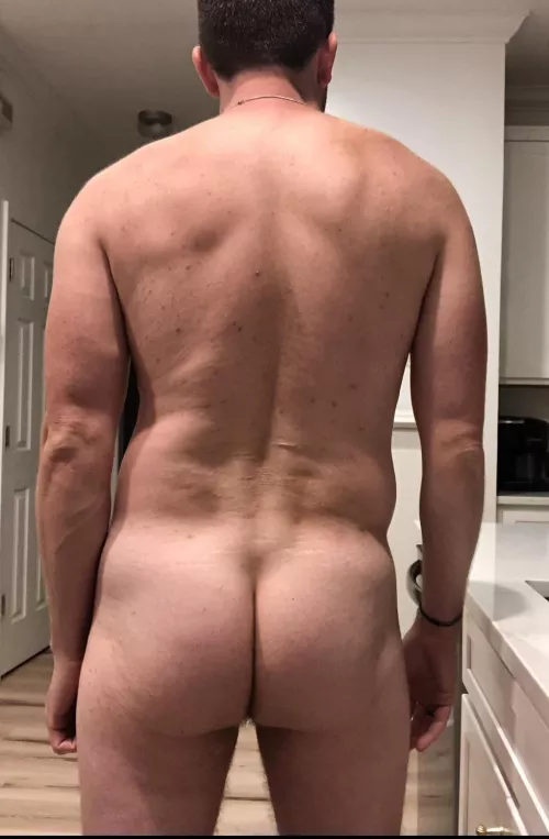 [32] I’m a straight married man but I have a confession: I fantasize about having my ass positively *worshipped*. by FLR006
