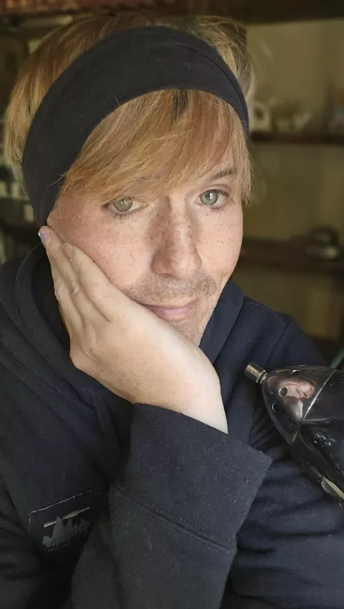 Ever feel like you're stuck in another castle? by maddiesins