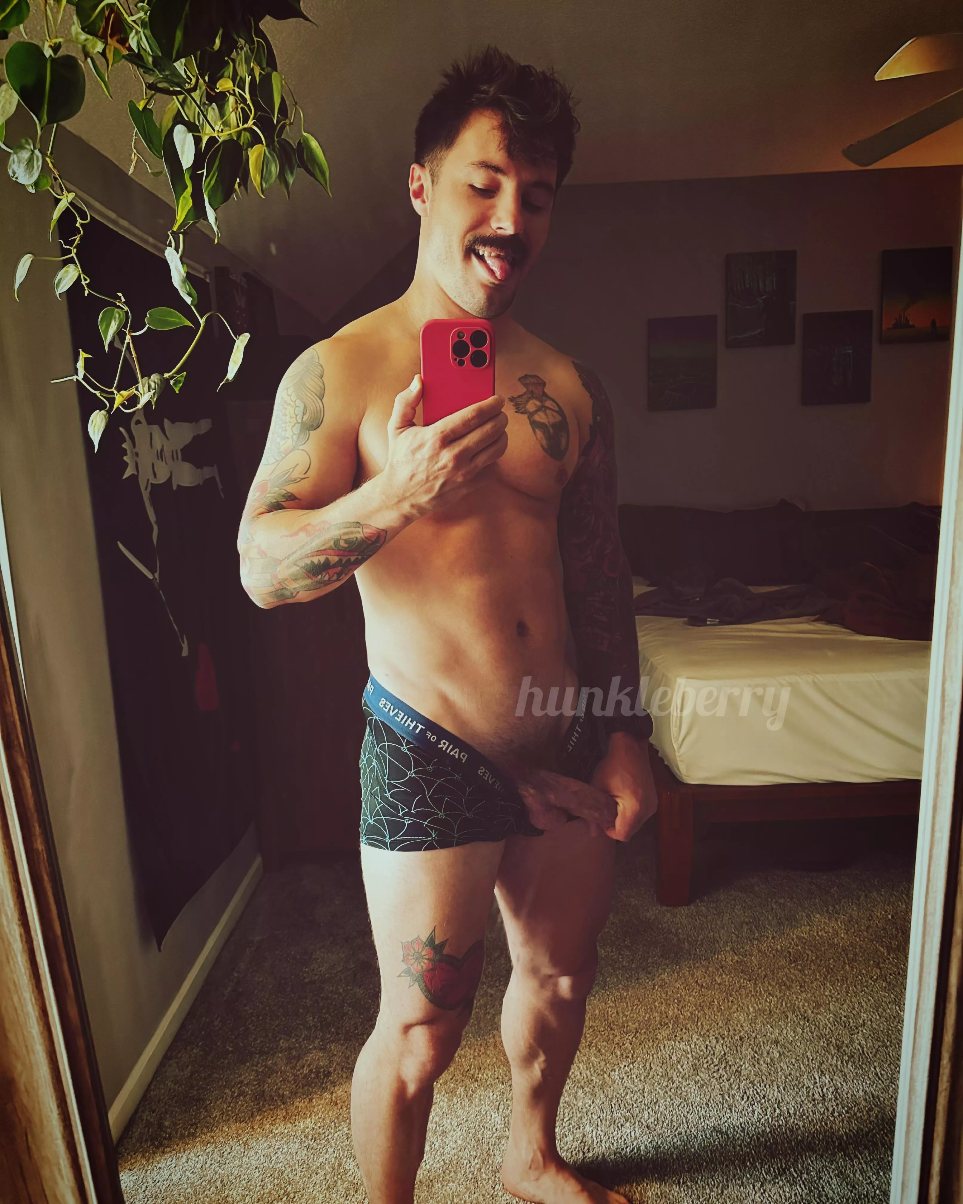 Feelin frisky 😜 posted by im_your_hunkleberry