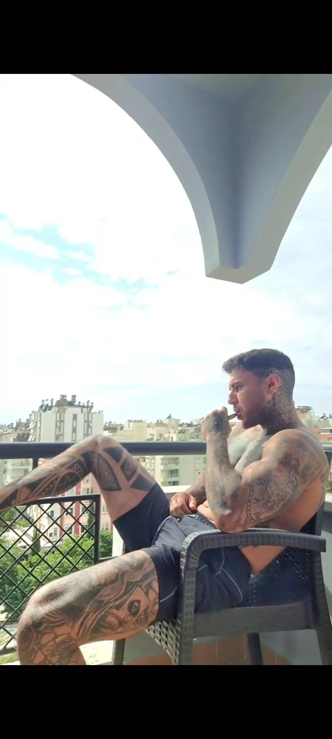 Good view? ;) posted by bahamianDowel769