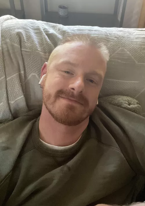 Happy Sunday dudes by InquiringMndsWnt2No