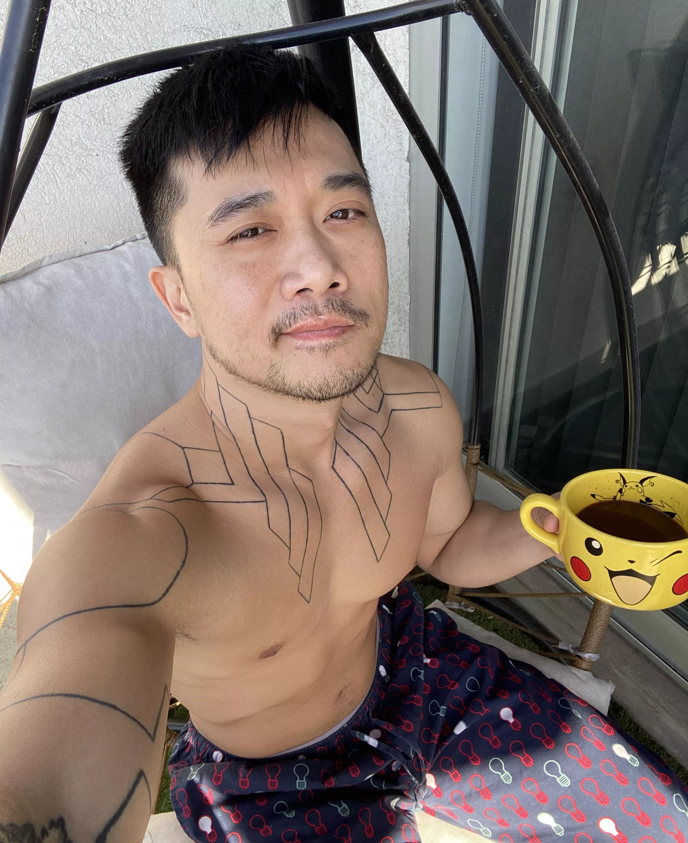 Hi everyone!! First time here! posted by naughty_friedrice