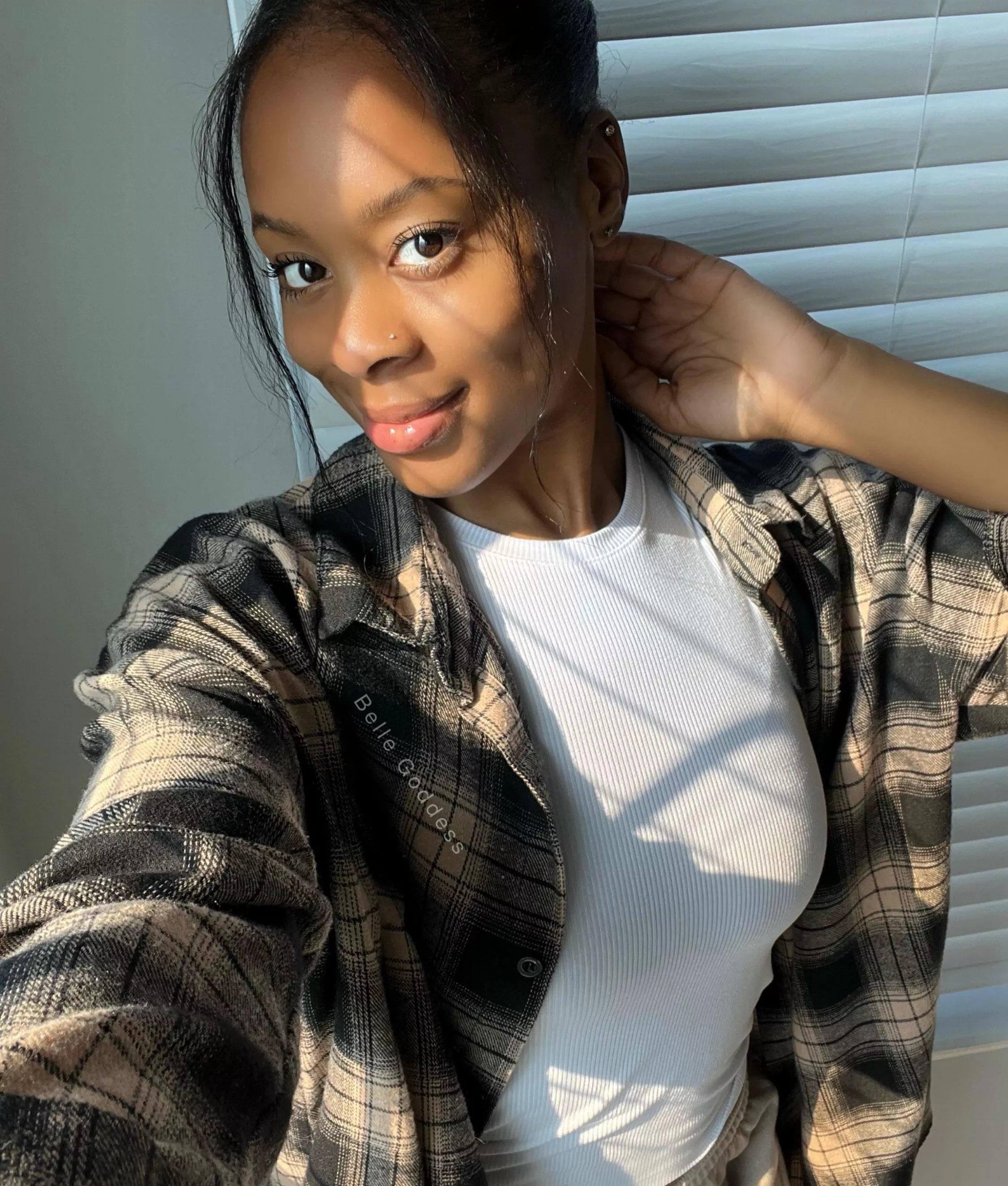 How’s your morning going bby ? Anything I can do to help ;) posted by bellegoddesss