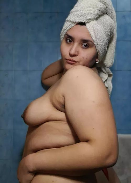 I always dream of showering with a random guy on reddit by girlcharismaa