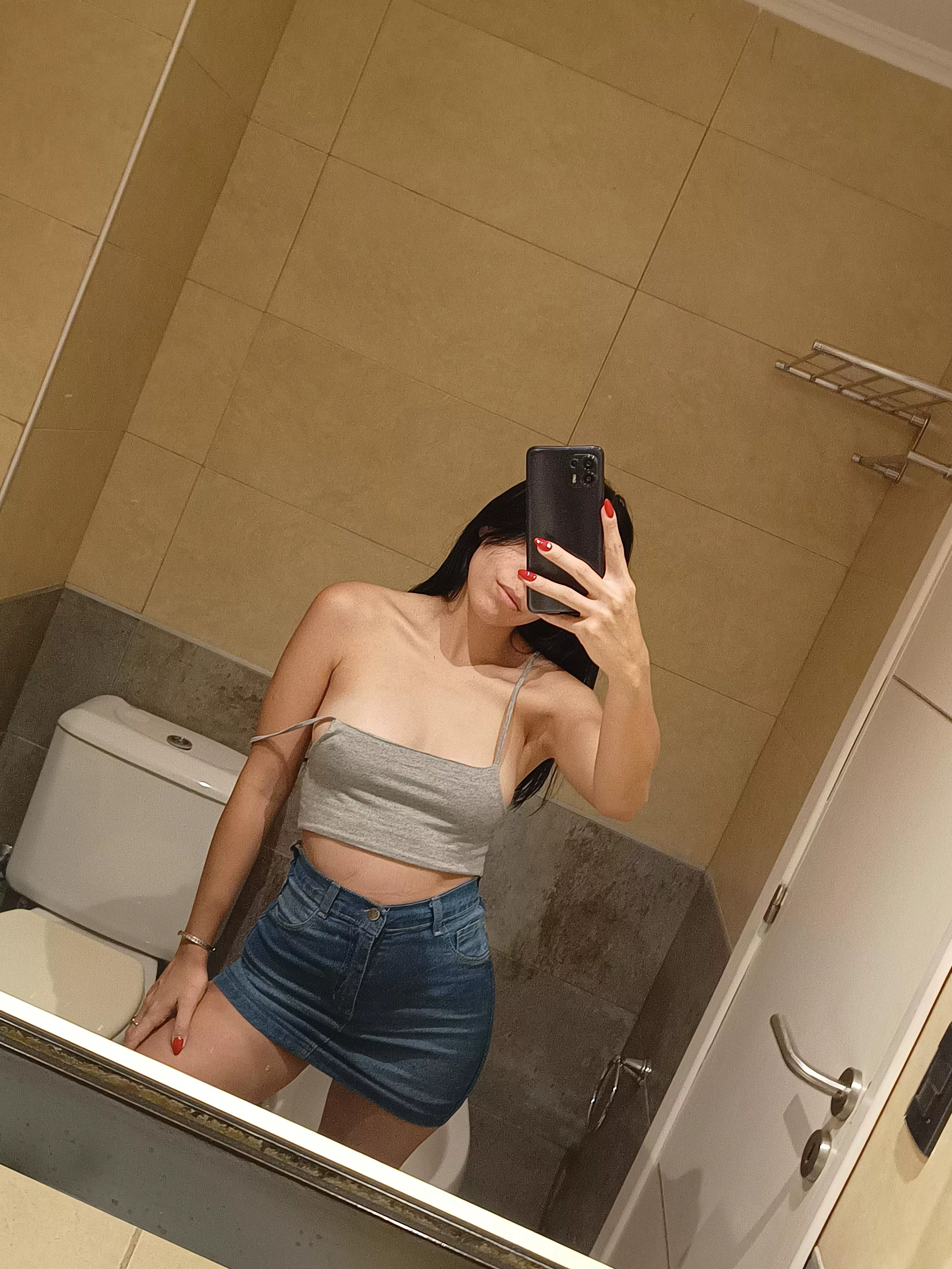 I love my crop top! posted by bunnybunnysweet