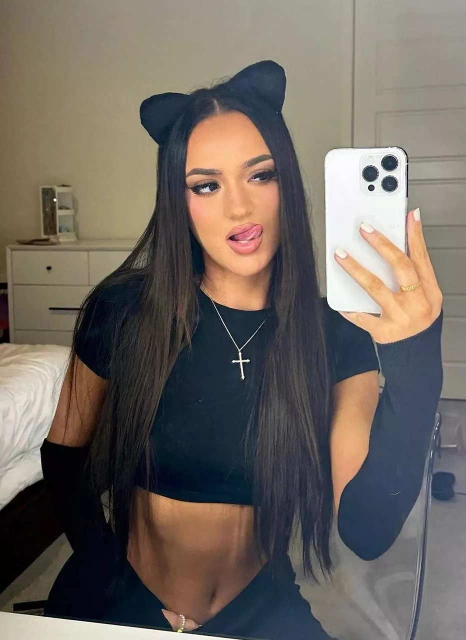 I wanna be your girl posted by itsmaddiejoy