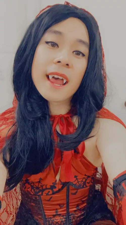 In the spooky spirit <3 by deeedooo