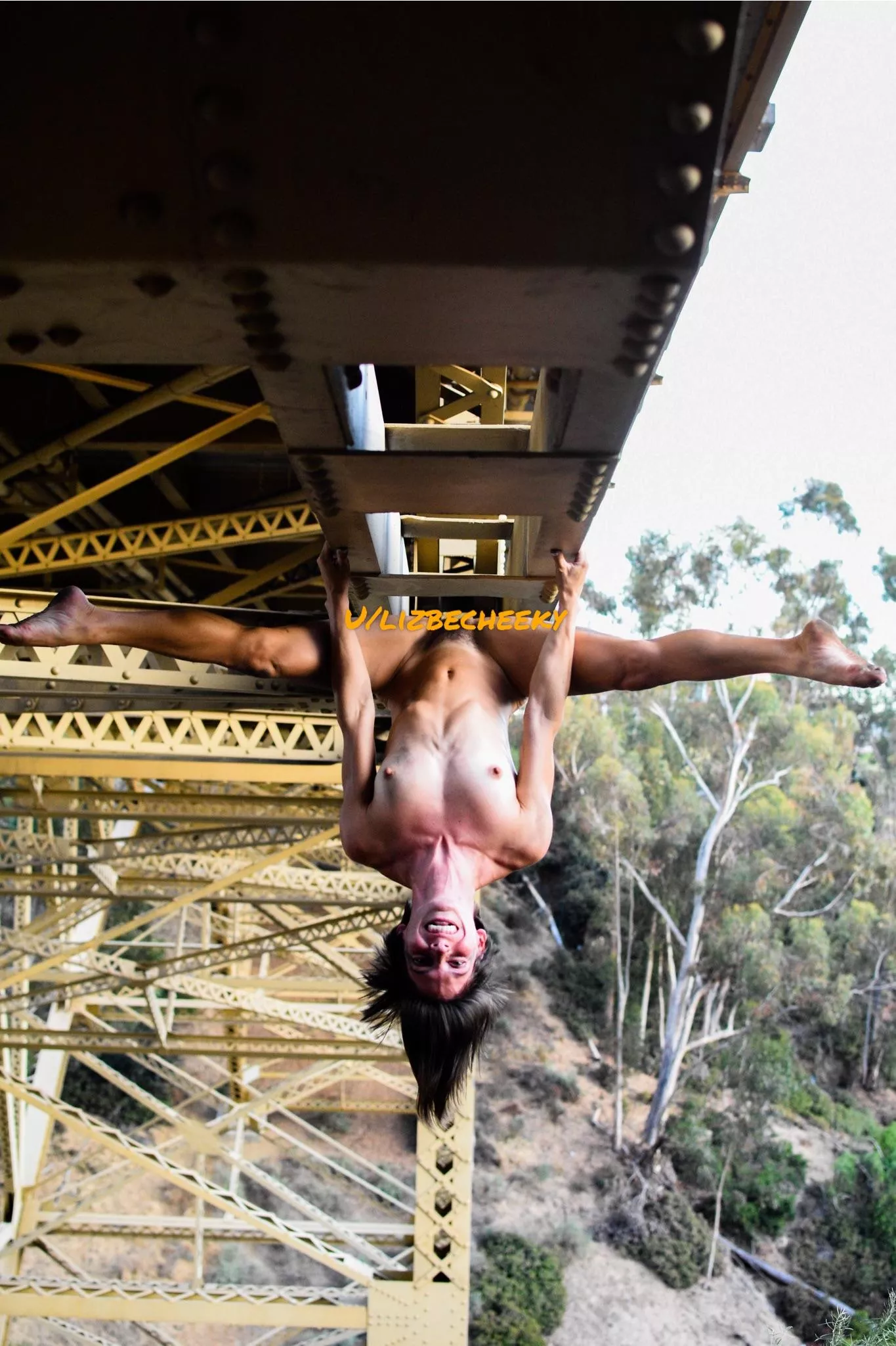 Into bridge climbing?! posted by LizBeCheeky