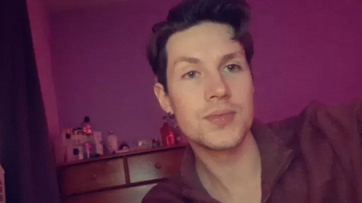 Irish 27 DM if you want to play a game :) posted by dyl996