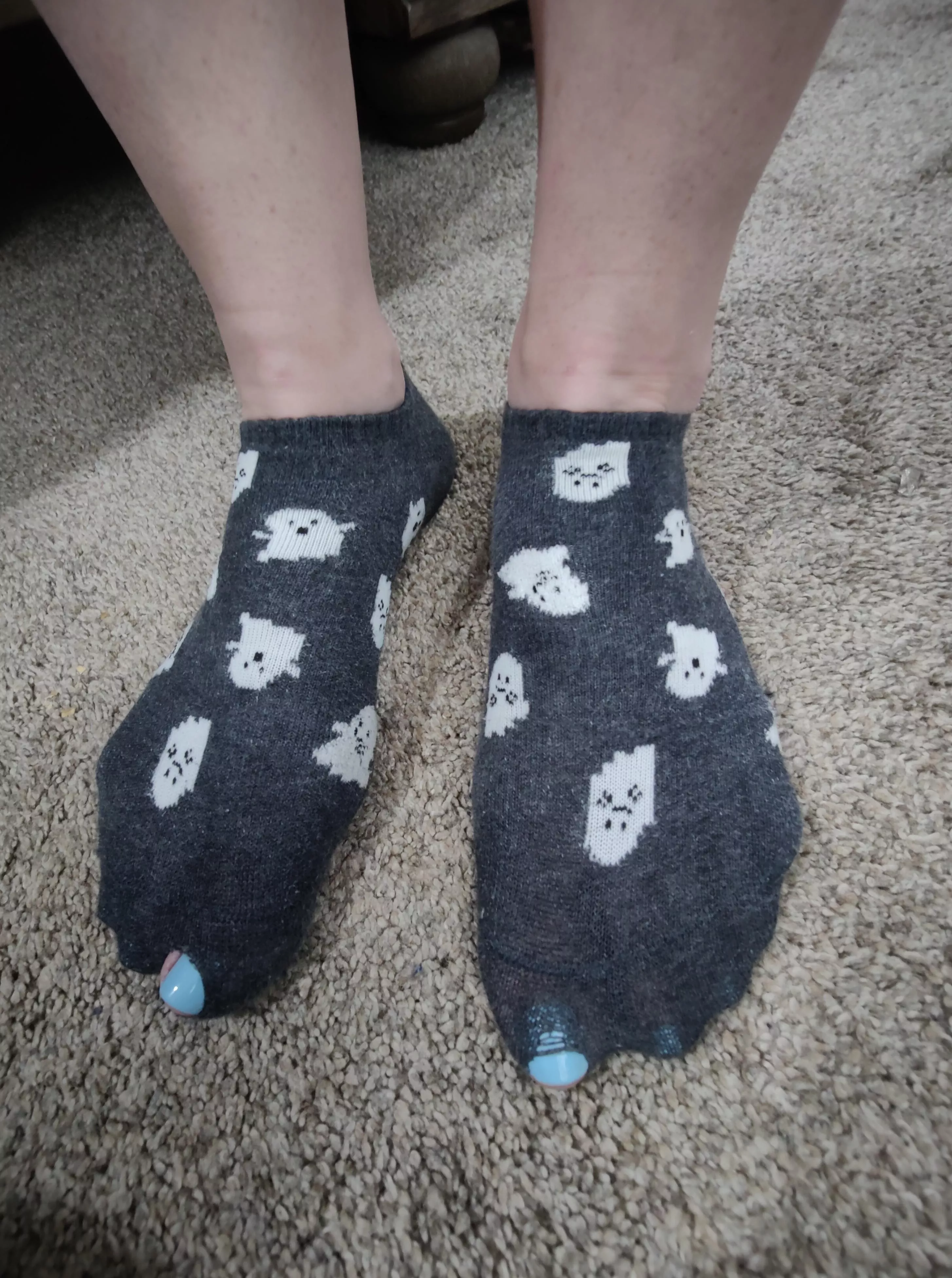 Peak-a-boo! Might be time for some new socks posted by solefulshasta10