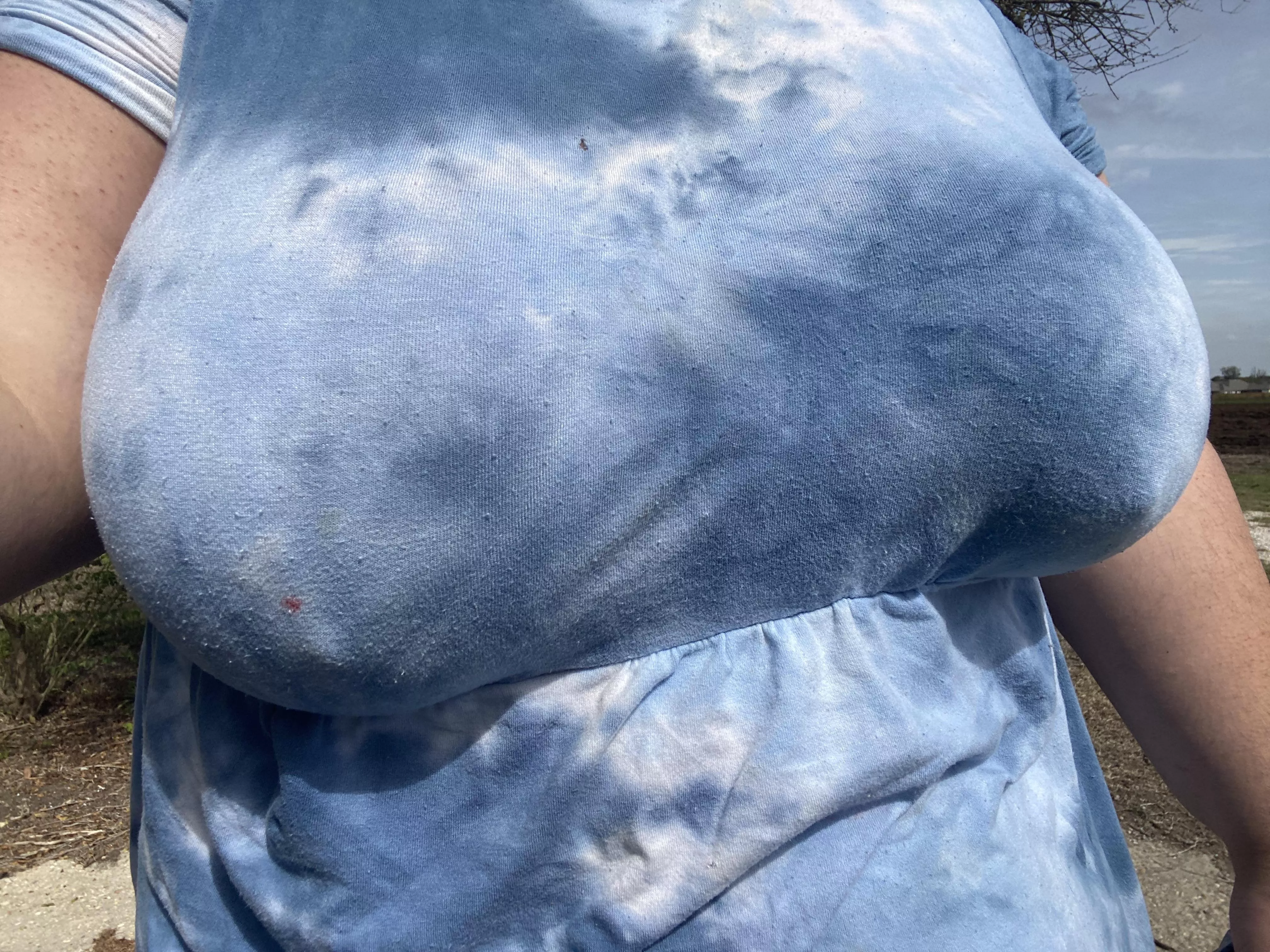 Running errands with no bra today. I wonder if I’ll get some stares 🤭 posted by BBWCherry_4