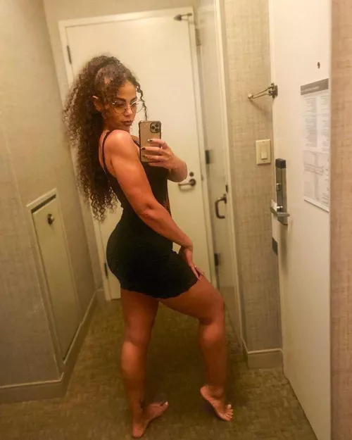 Samantha Irvin by GGG69GGG