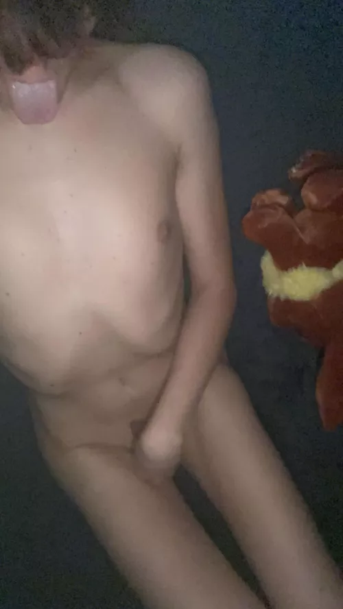 Who wanna play with me 🥹 by Cutewinky