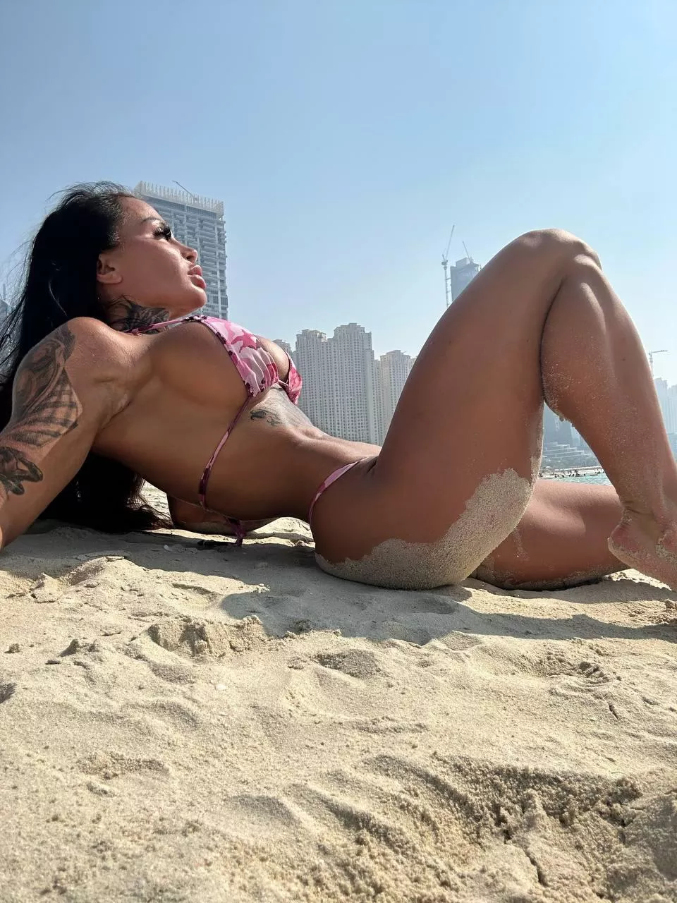 Would u approach me on the beach? posted by coedolsz