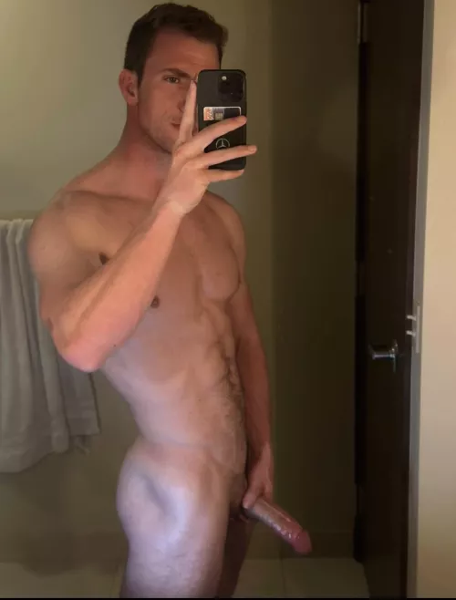 6’3 220lbs at your service 😝 by FLEXXAPPEAL