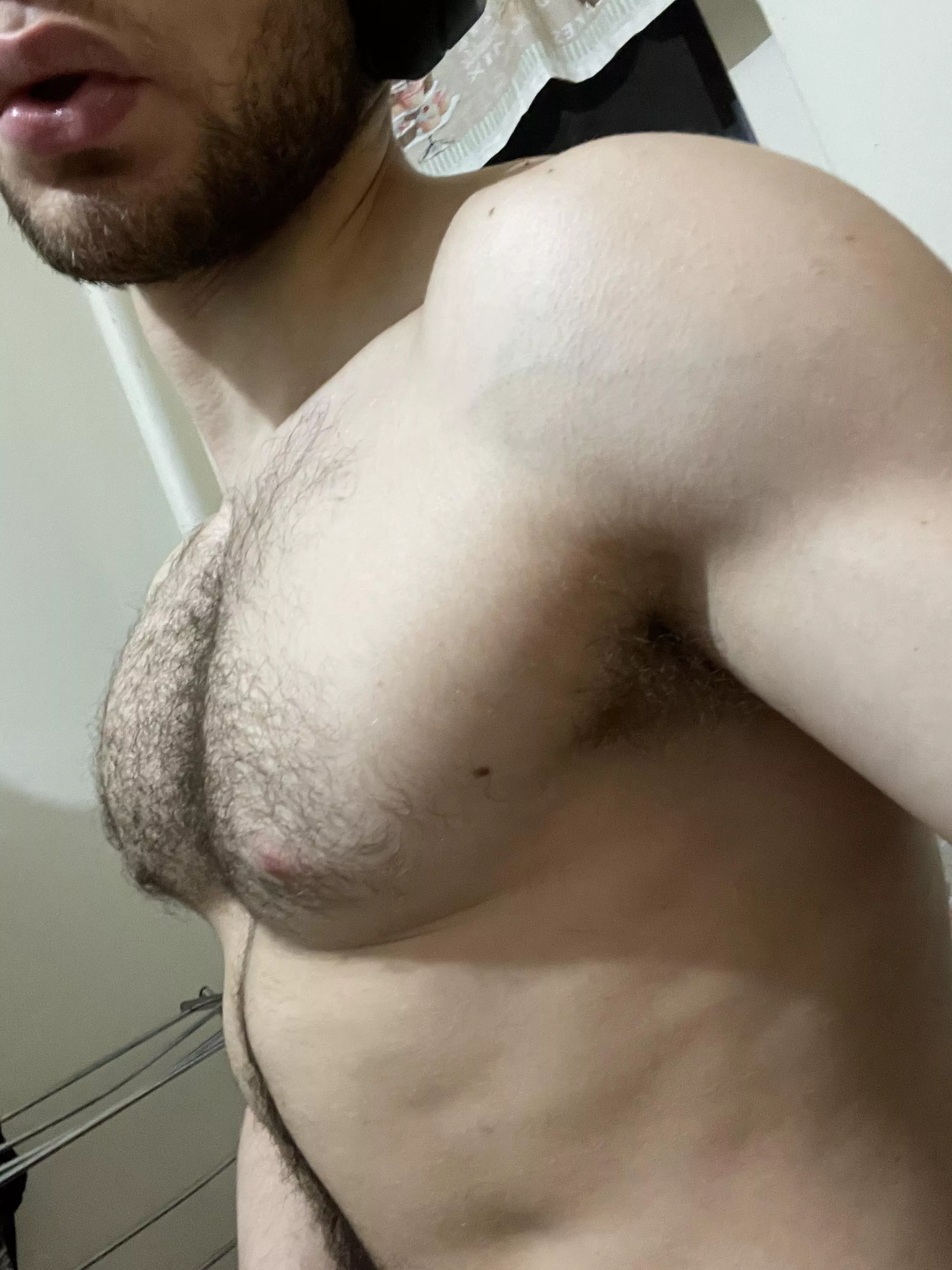 Boobs n pits 😝 posted by deoctubre