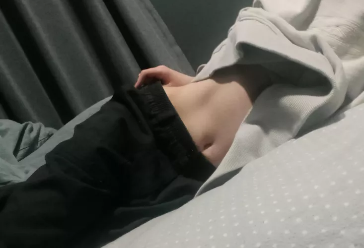 boy tummy >.< by subbiesora