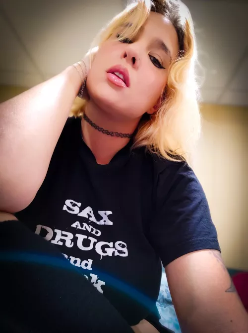 can I DM you some nudes by Sarothica69