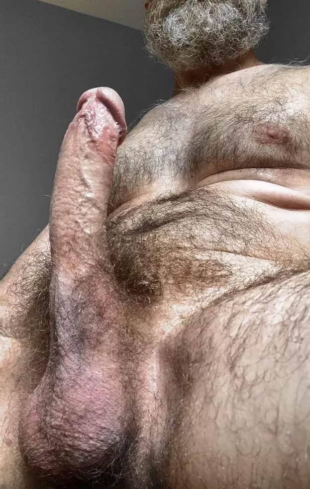 Deep throat required (55) posted by daddy_55_