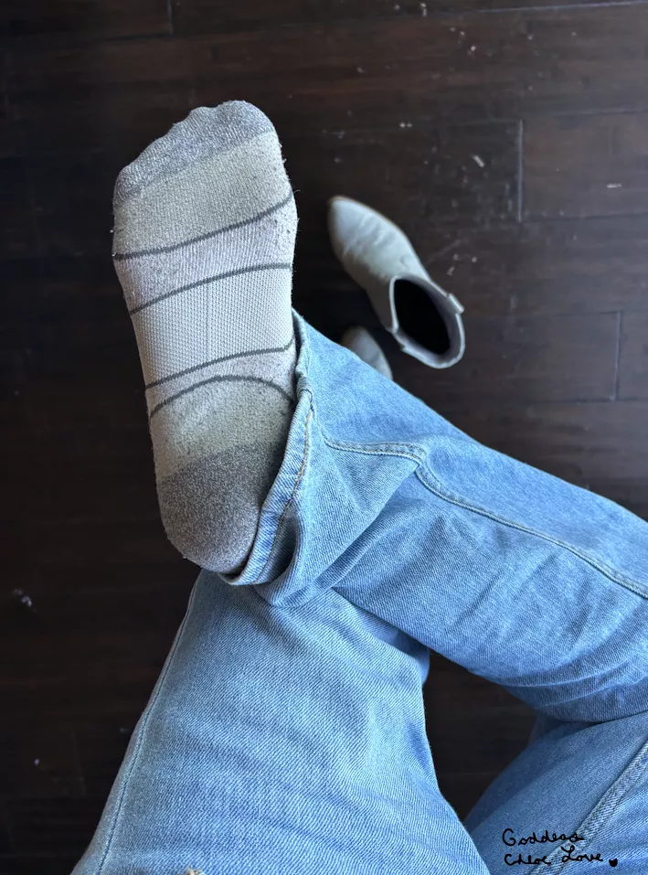 Feeling comfortable today posted by Goddess_ChloeLove