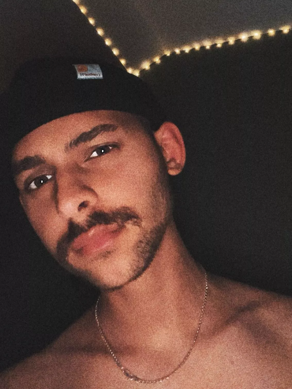 Feeling happy lately, wanna chat? 😉 posted by michelberg99