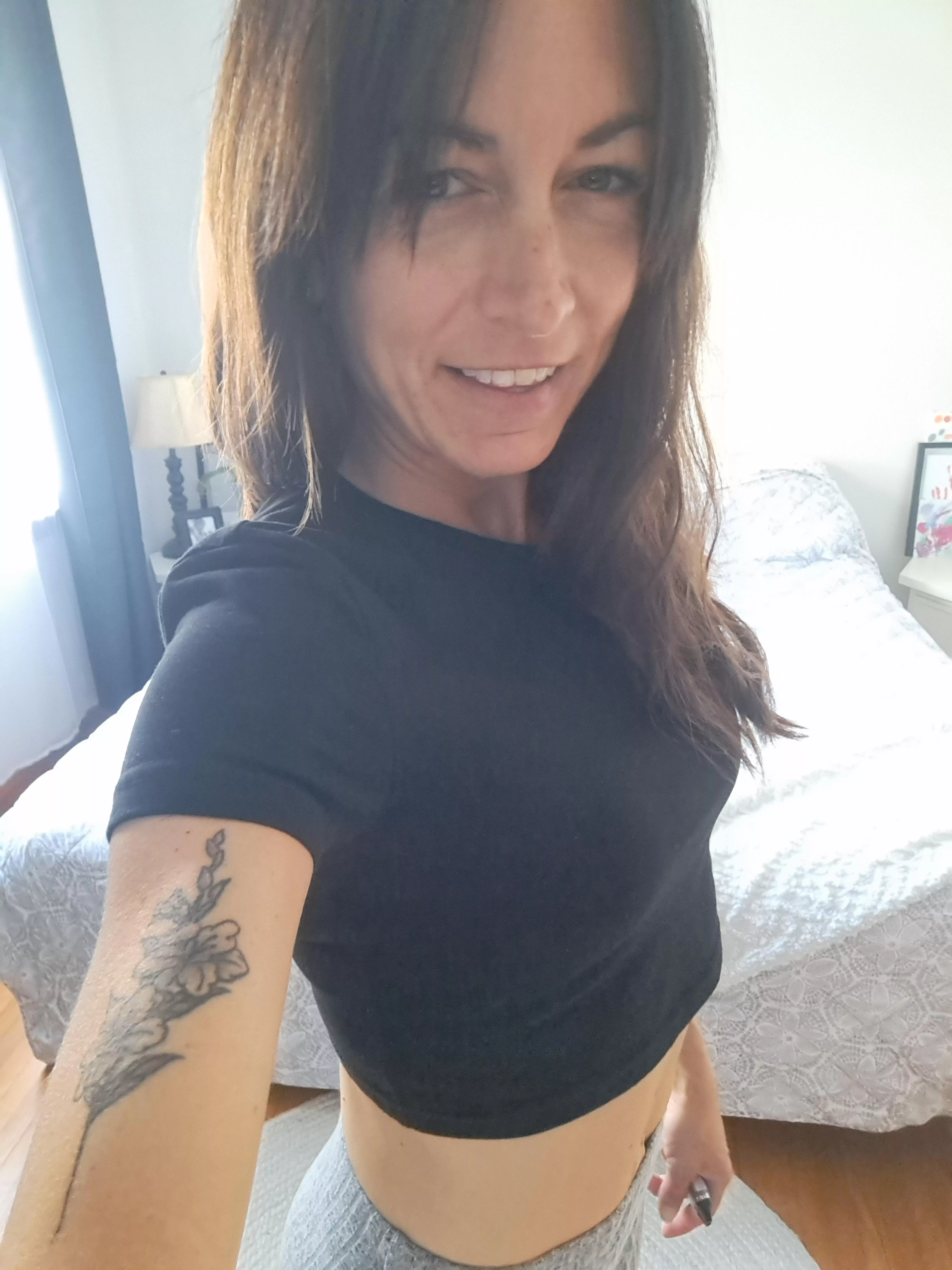 Home alone, you making a move? posted by Violet_baddie