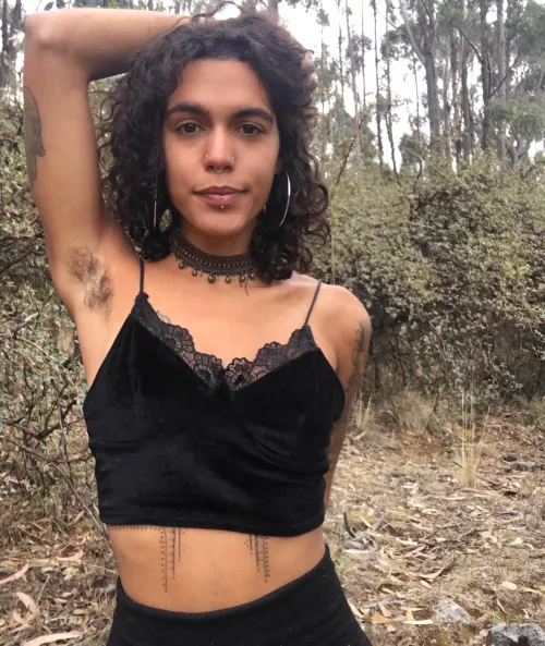 I haven't shaved my armpits in 8 months =) by lala_lais