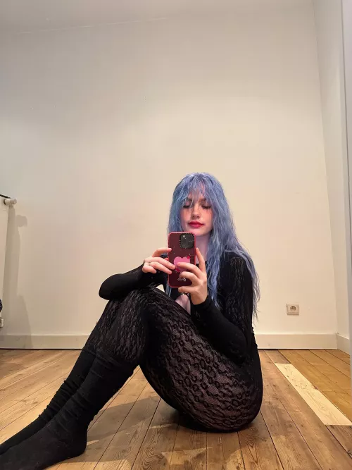 I only date guys who loves freckles by Infamous-Albino