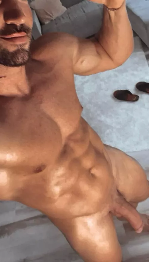 I’ll send a surprise to the first 40 to react and comment ‘me’ by KIERAN012345