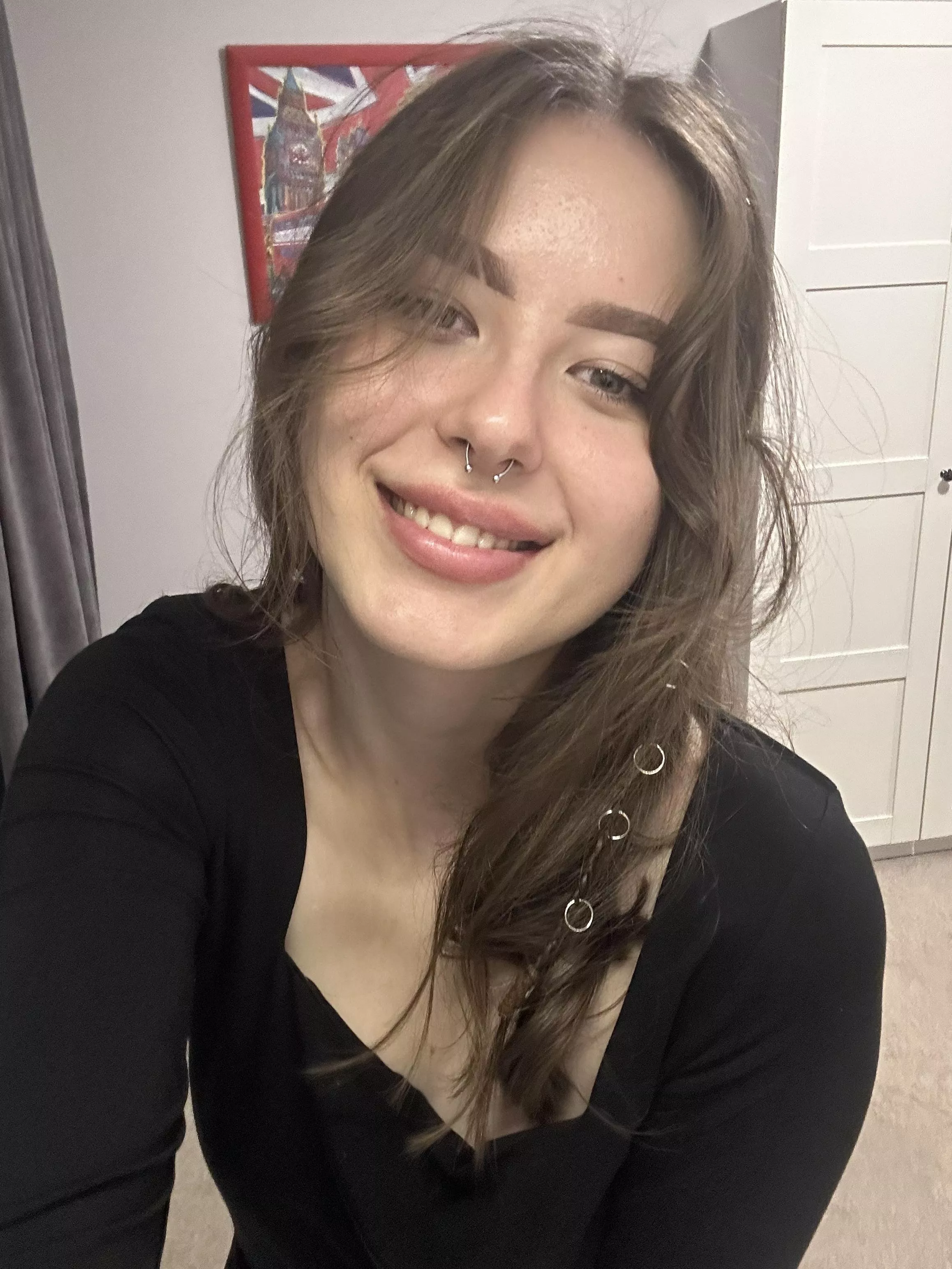 I'm smiling and sweet posted by Yummy_Strawberry_535