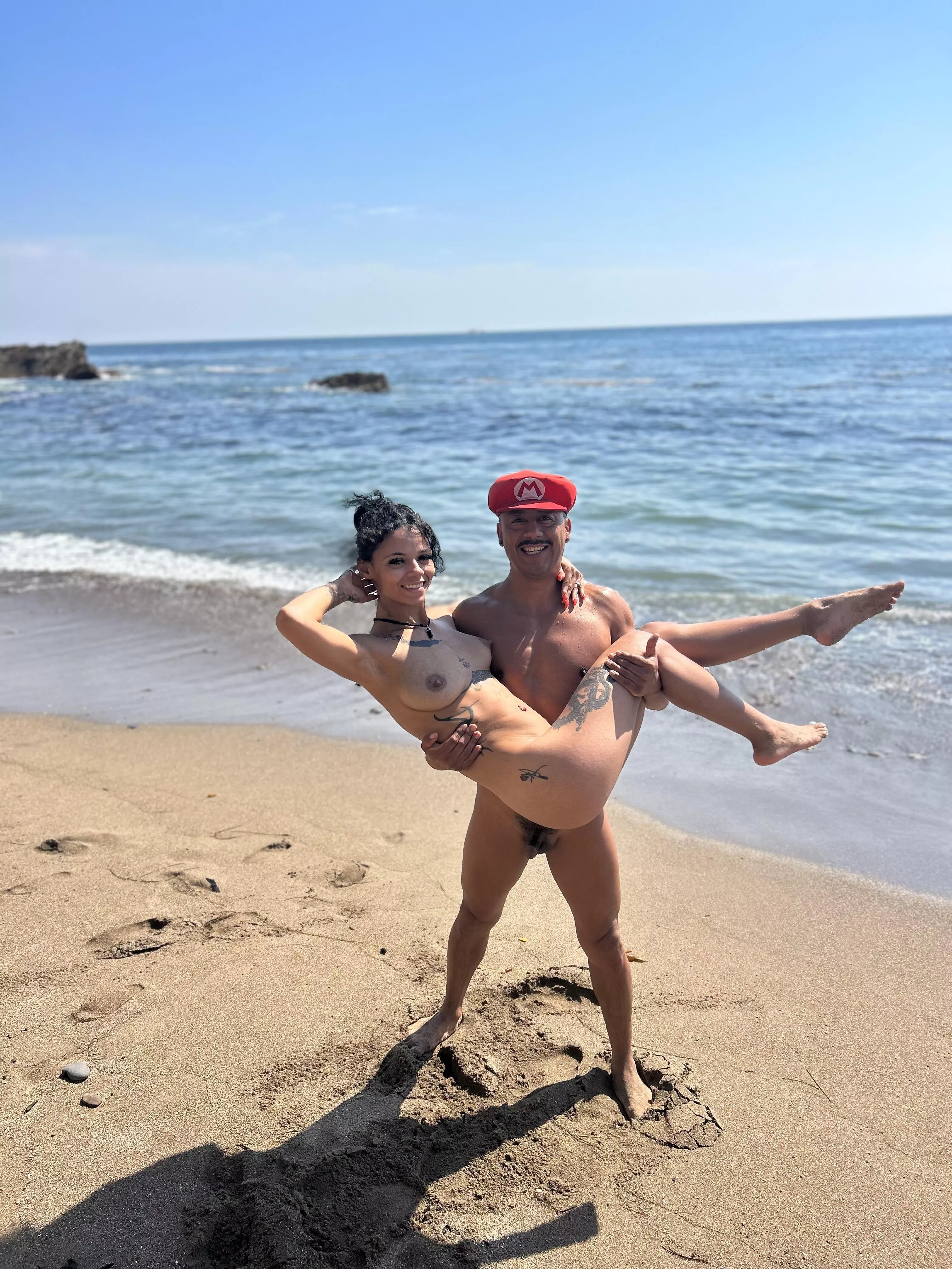 Love the nude beach 🏝️ posted by Hollywooddavid