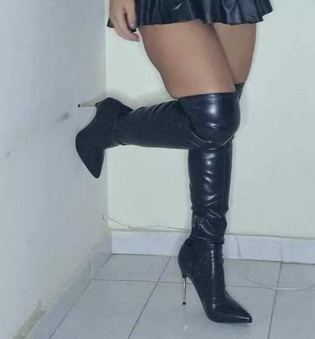 My heeled come F me boots. posted by Miss_Maxine