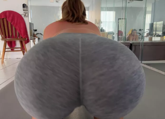 Peel these pants off for me please by bigduchvip