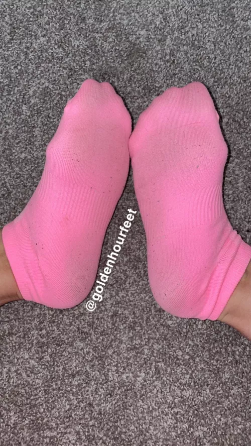 Prettiest socks I own🫶🏼💗 by goldenhourfeet
