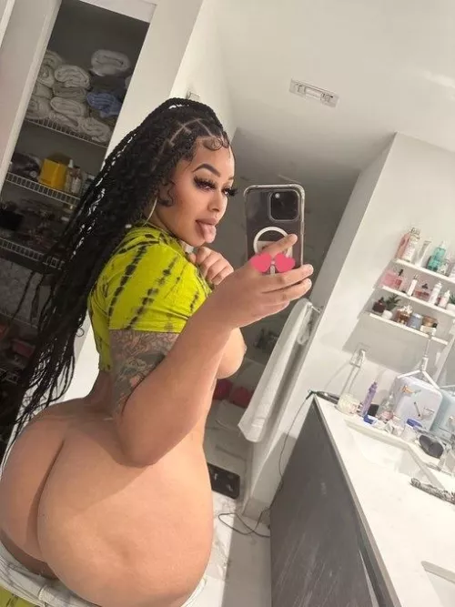 Sexy 🍑 by Survey-Friendly