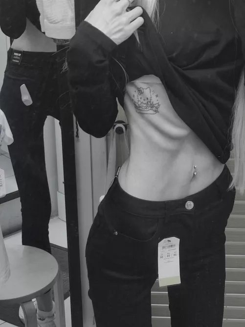 Small look at the ribs by Revolutionary-Link-8