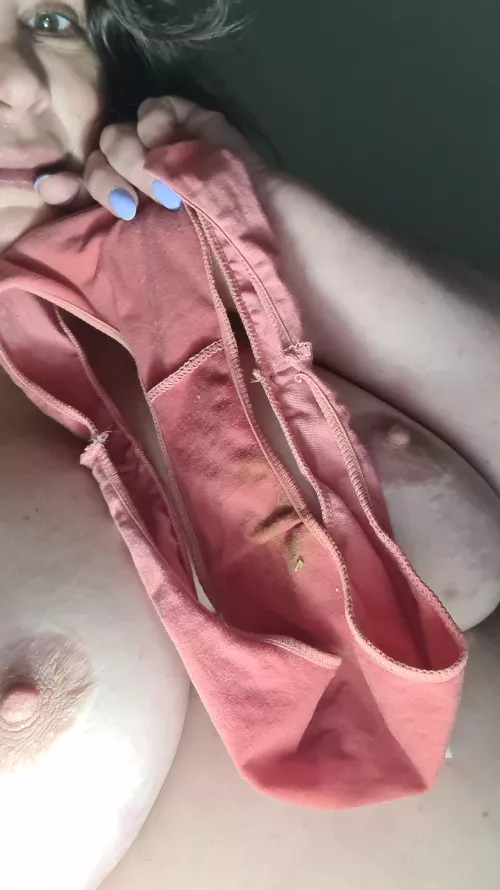 Those squid marks are awesome! by bbwnicoleann