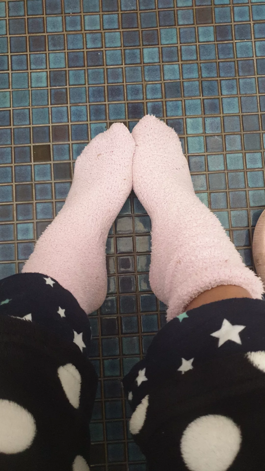 Today's fluffy combo🖤 posted by Hot_Contribution5335