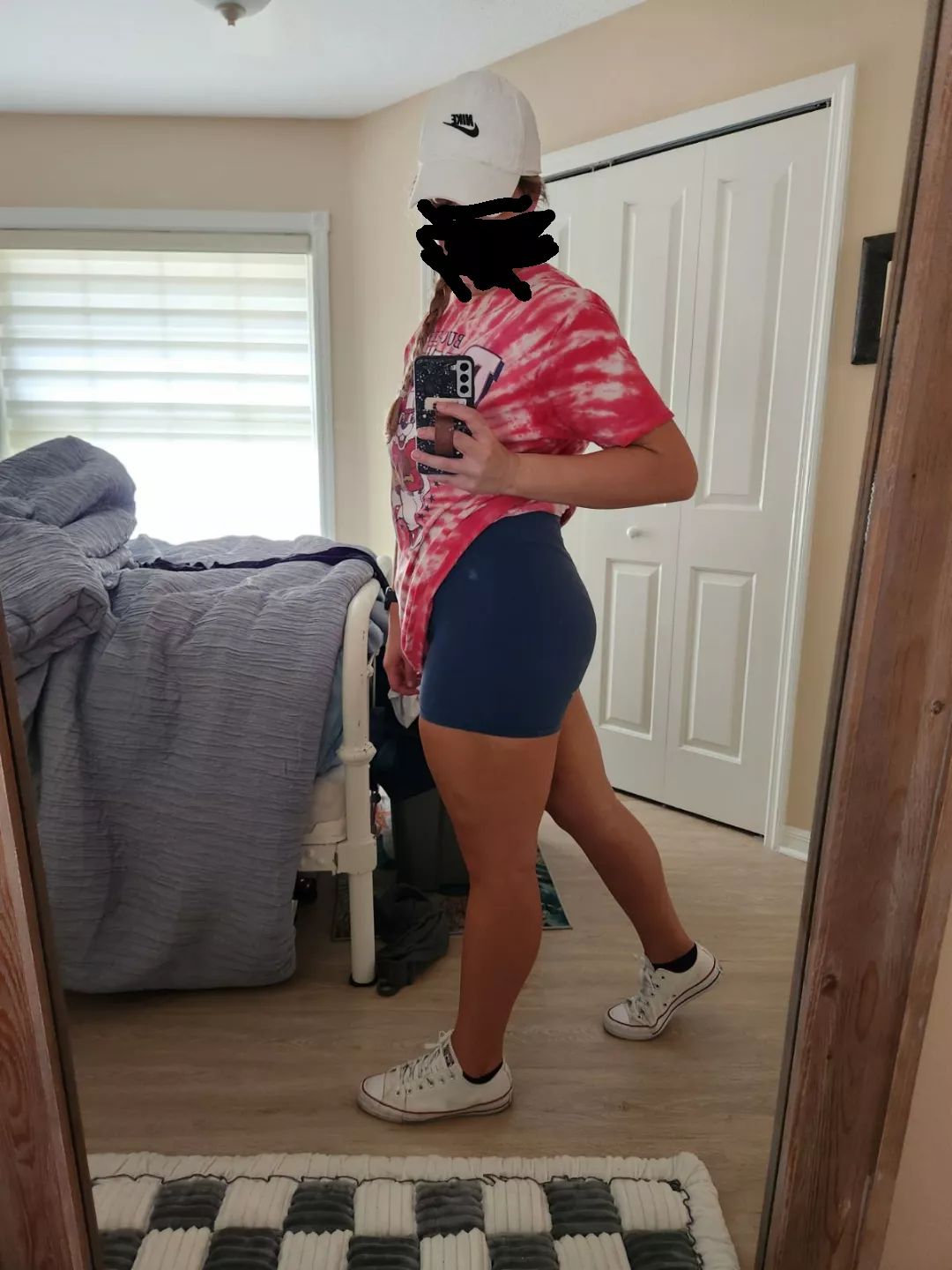 Wife [F] looking amazing pre workout!! She is bi also! posted by Fitlife2526