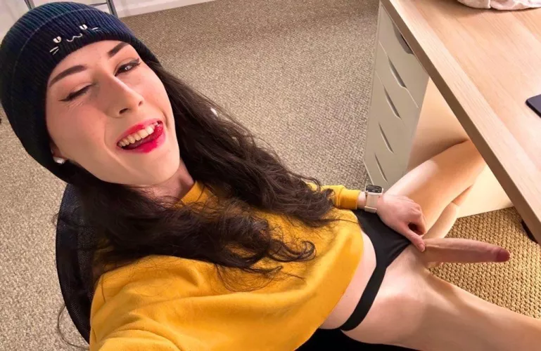 would you get under my desk? by OlympiaOF