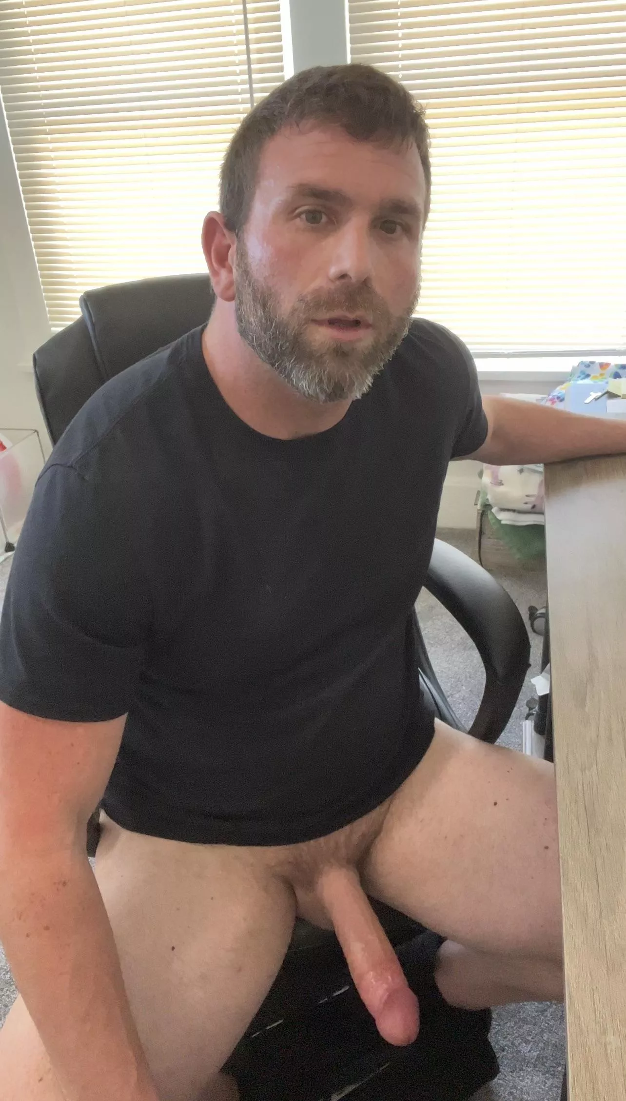 Good morning 👻 posted by Megadongxx