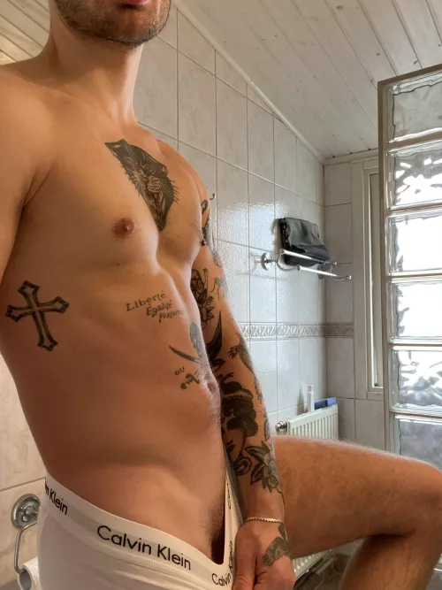 Hello stranger😈 by onlygioxx