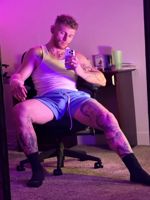 How’s the freeballing bulge? by TheWayneBoston